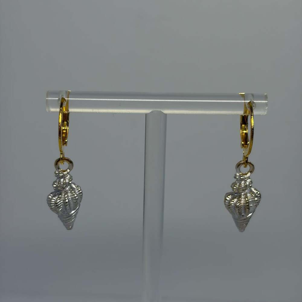 Stainless Steel Gold-Plated Leverback Hoop Earrings with White-Tone Conch Seashe